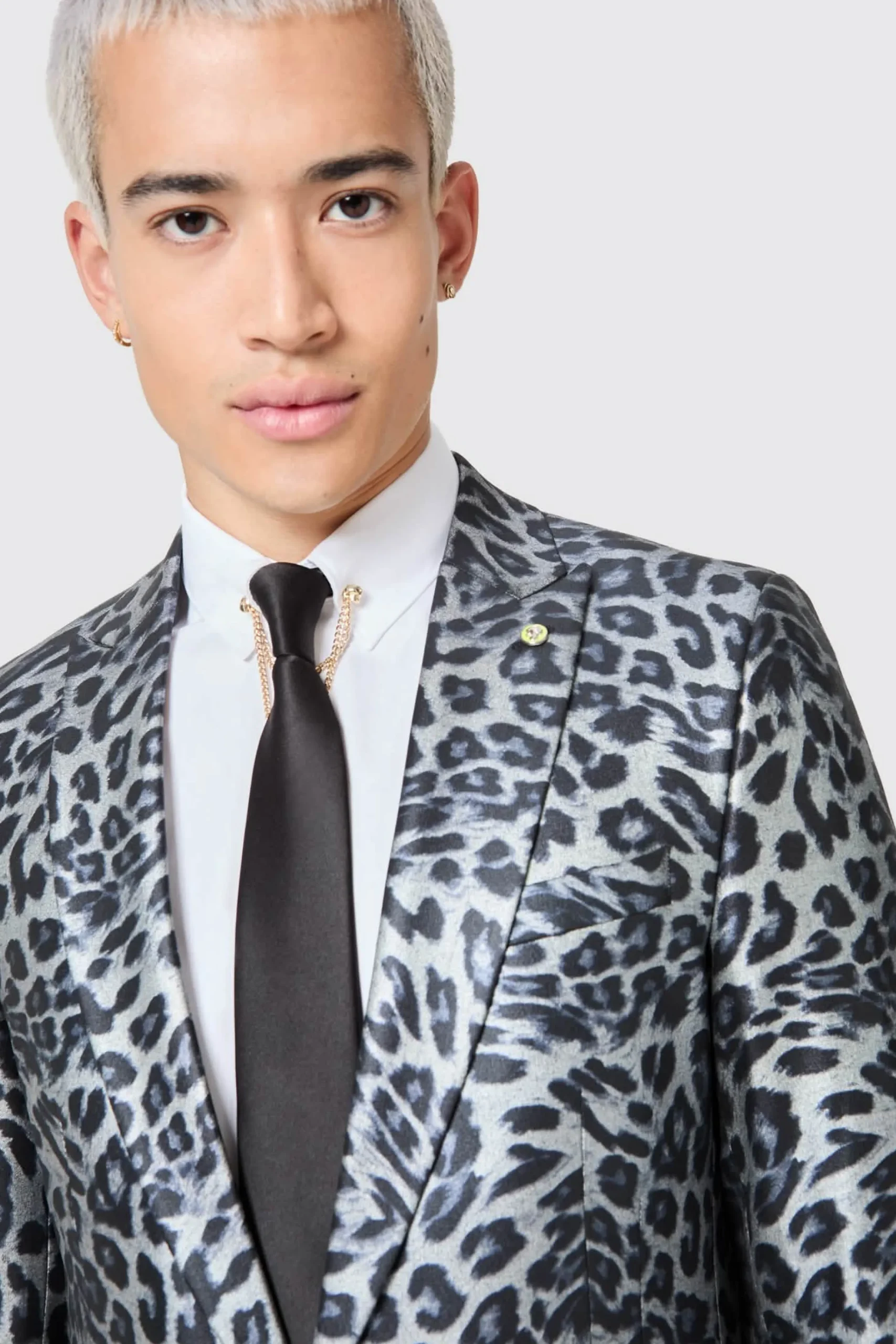 Jackets·Party Jackets|Twisted Tailor Devries Slim Fit Silver Leopard Print Tuxedo Jacket