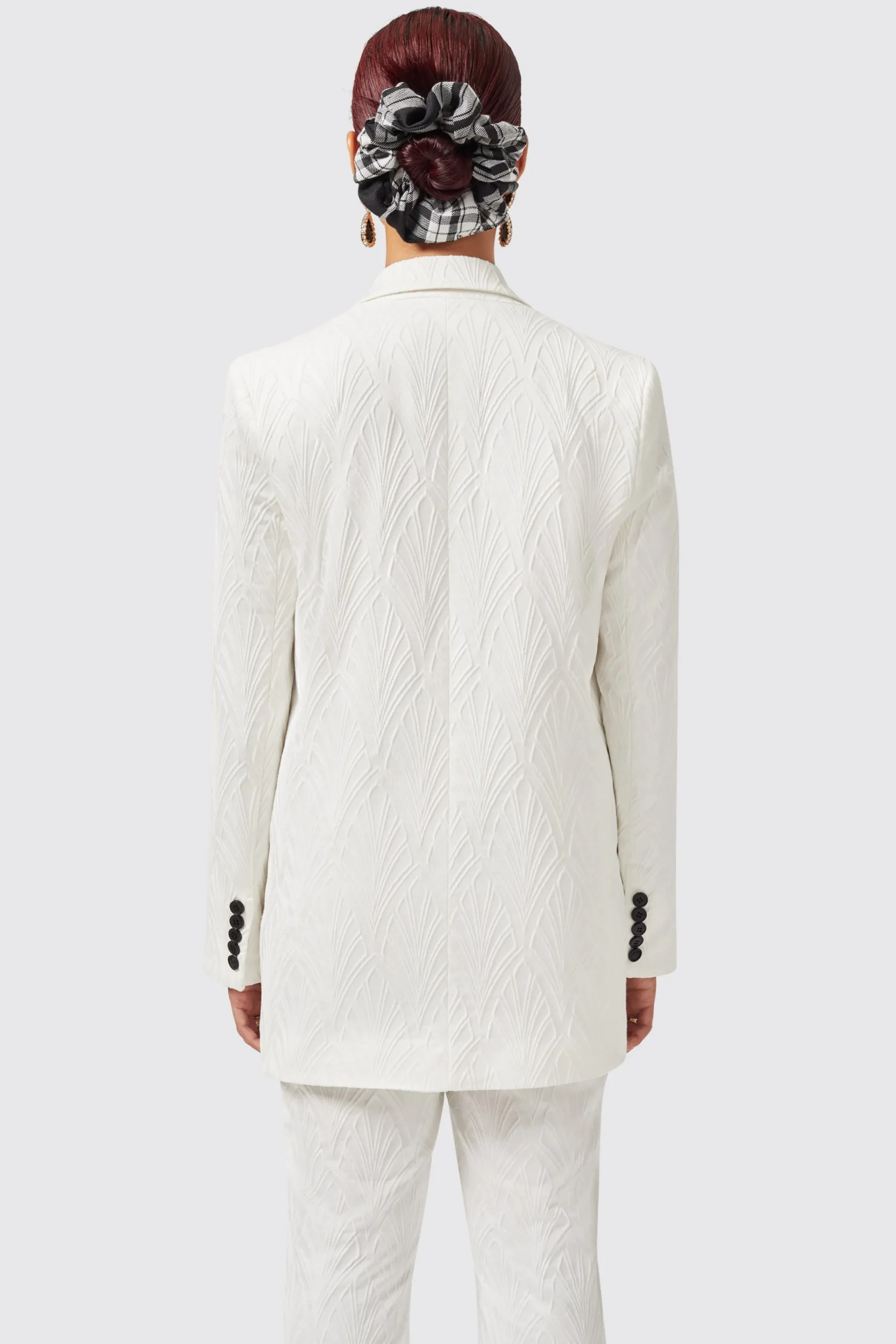 Woman|Twisted Tailor Fiore Slim Fit White Jacket
