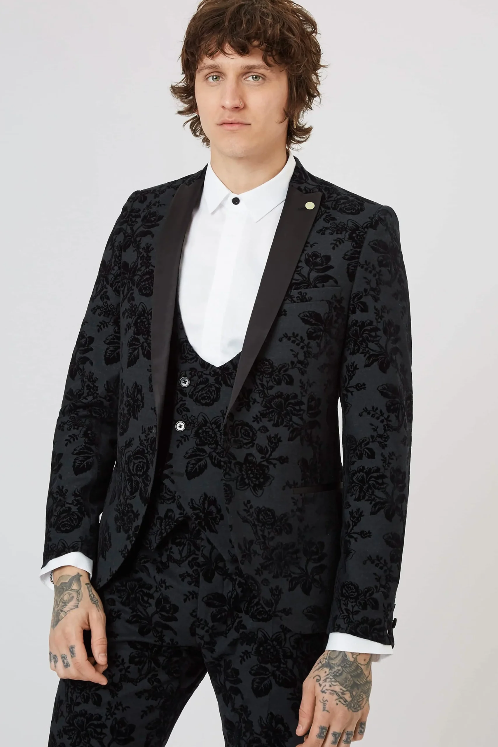 Style·Floral Suits|Style·3 Piece Suits|Twisted Tailor Fleet Skinny Fit Black Floral Tuxedo Suit