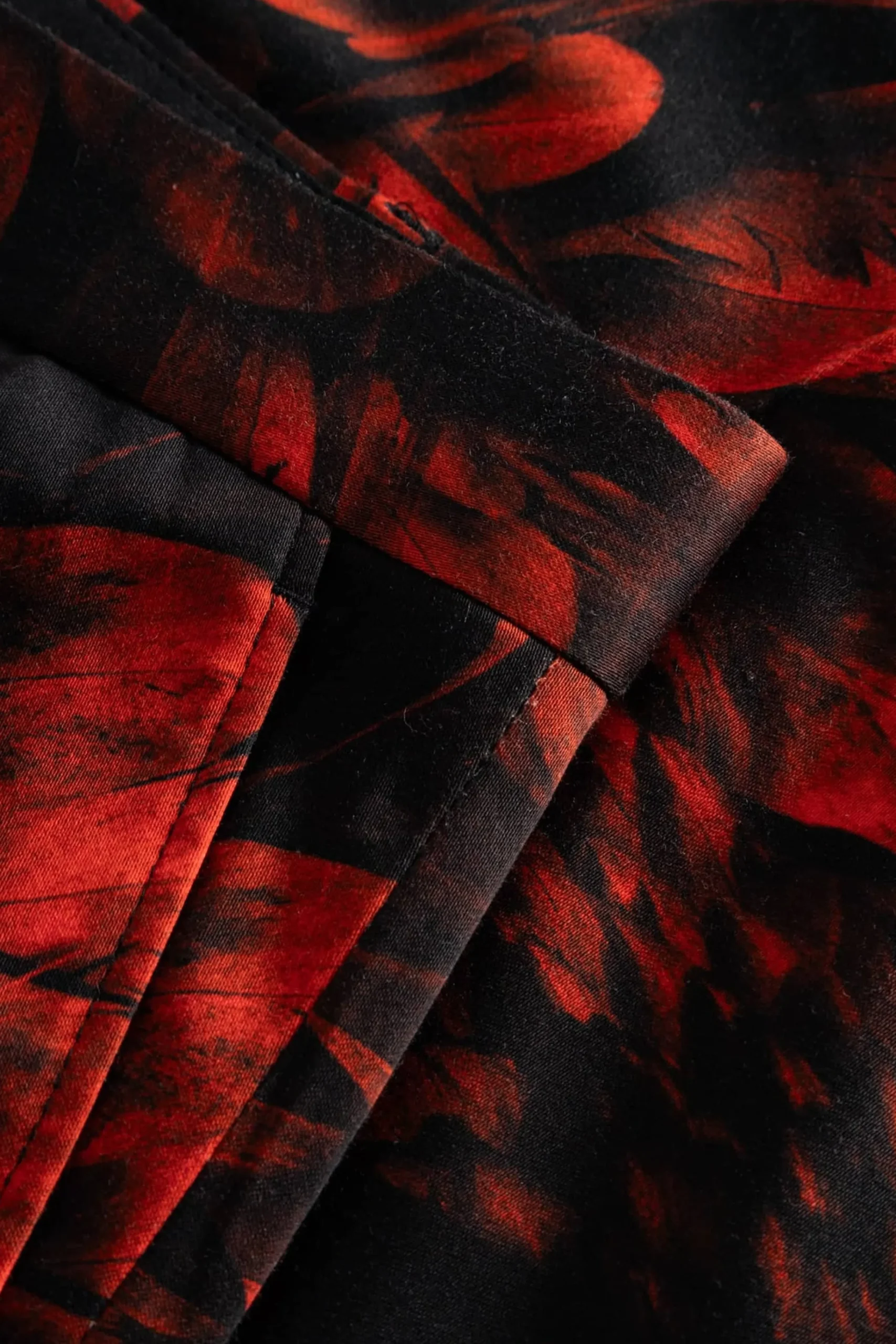 Style·Floral Suits|Style·Bold Prints|Twisted Tailor Heron Slim Fit Red Floral Cotton Suit